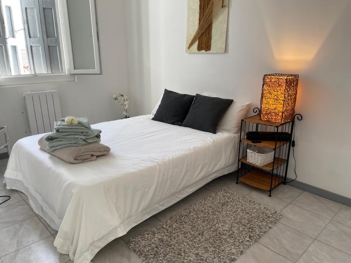 Centre Carcassonne Apartment With Private Sunny Terrace Exterior photo